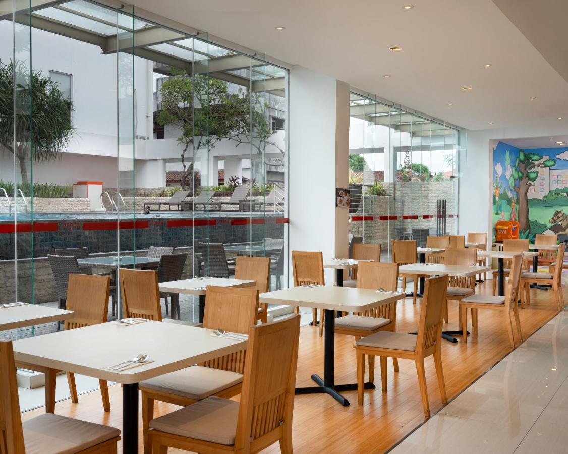 Hotel Harris And Conventions Bali 4*